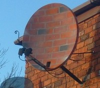 Демонтаж нелегальных спутниковых антенн в Харькове